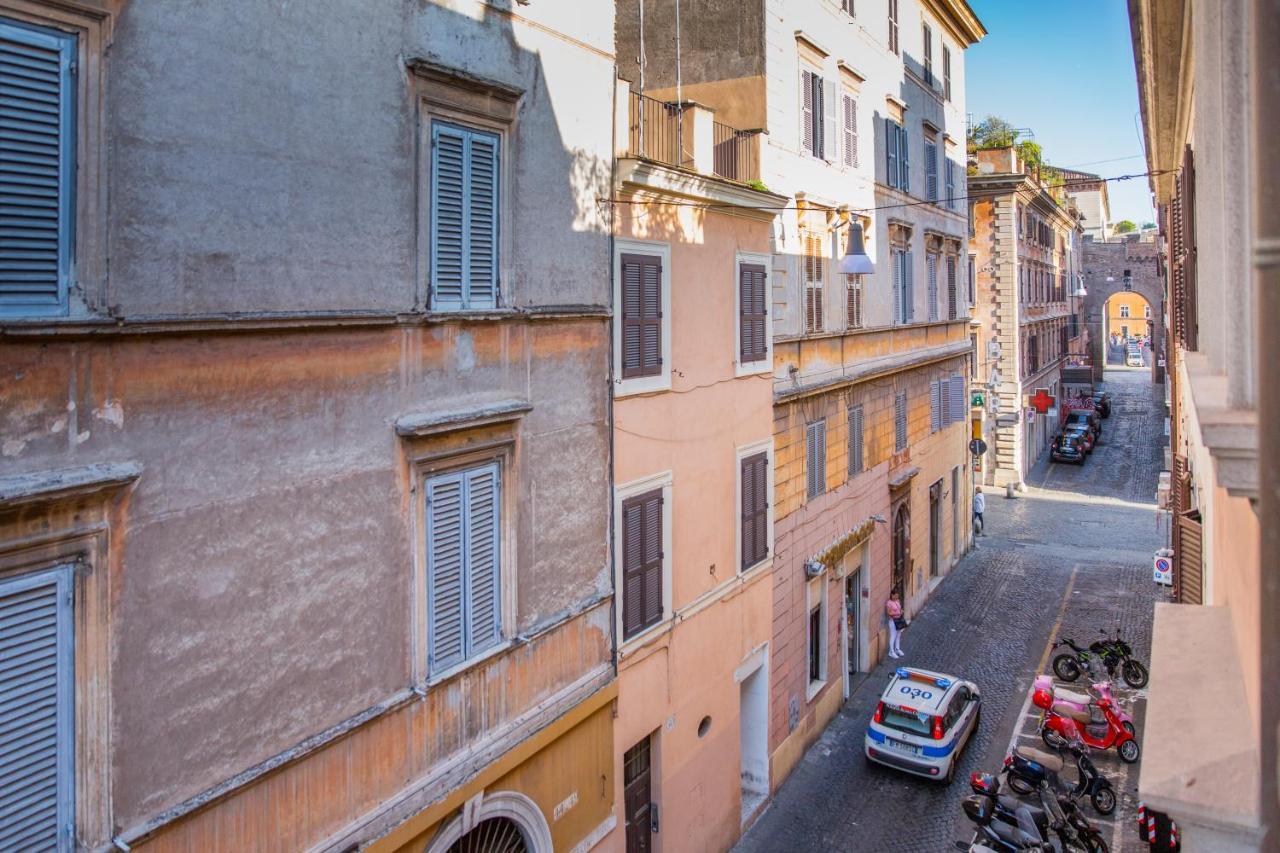 Spacious With Sunny Terrace Near Vatican Roma Exterior foto